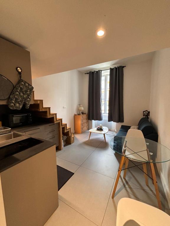 1 Bedroom Flat in heart of nice, Nice