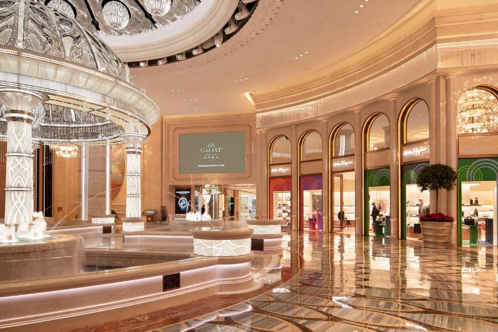 Shops, Broadway Macau Hotel in Macau