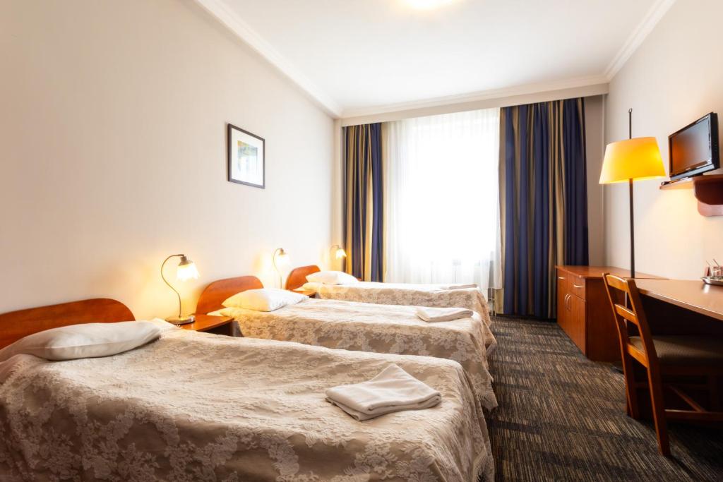 Noclegi Stadion Bed & Breakfast — Hotel rooms in Warsaw, Masovian