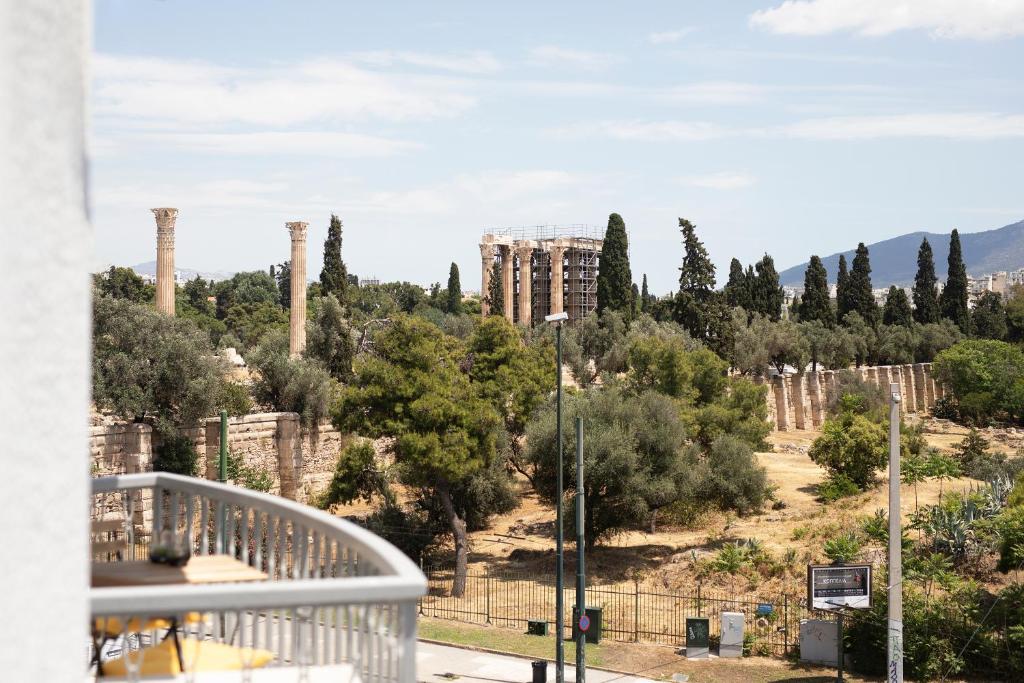 Hospes - Chic retro retreat in the heart of Athens, Athen