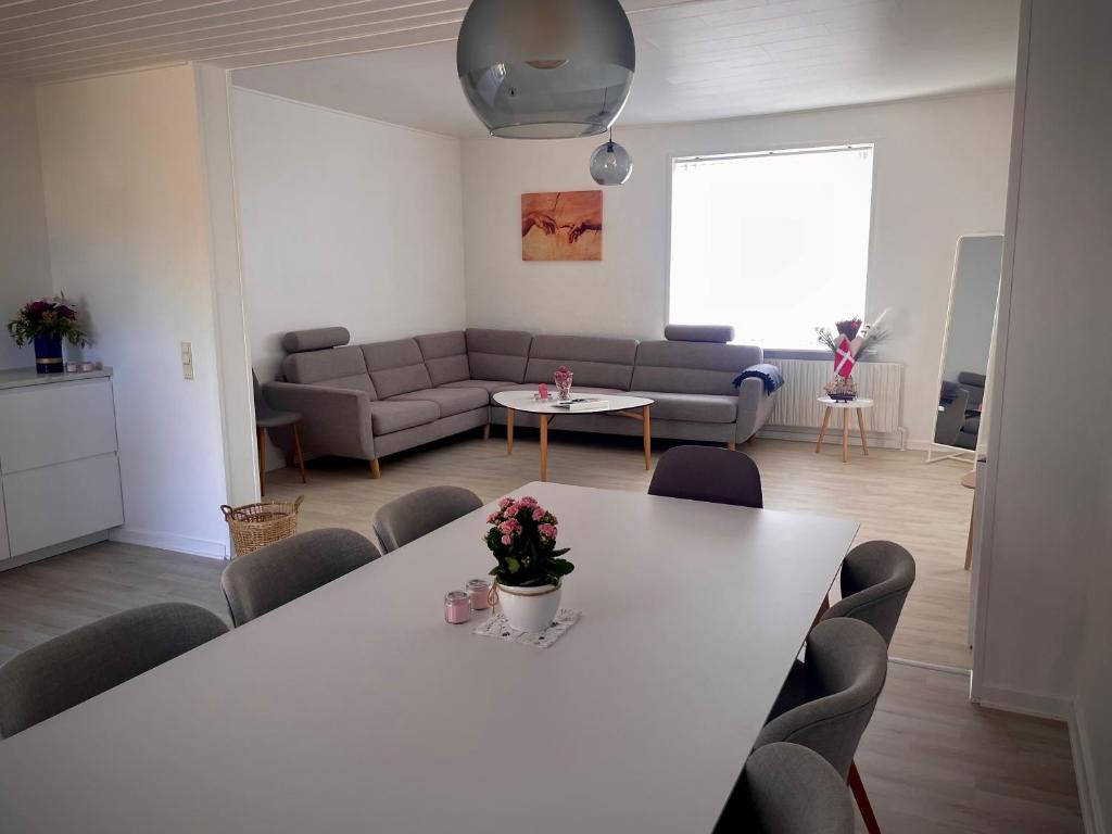 Charming home in the heart of Hou, Hals