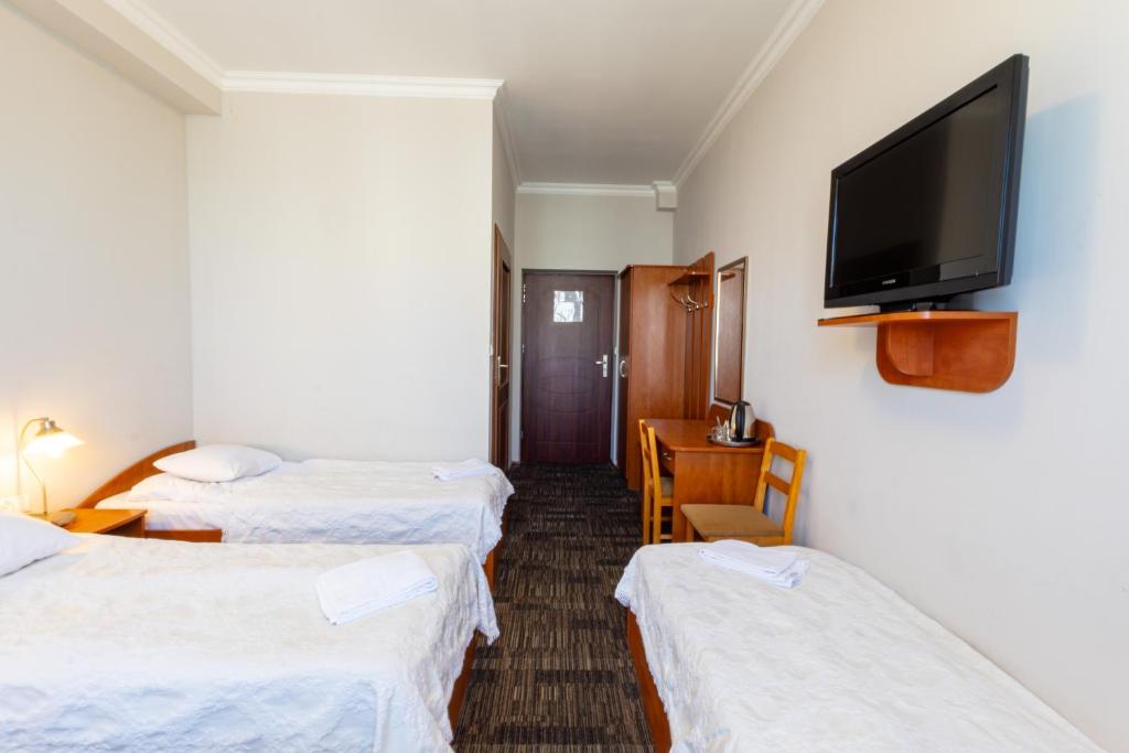 Noclegi Stadion Bed & Breakfast — Hotel rooms in Warsaw, Masovian