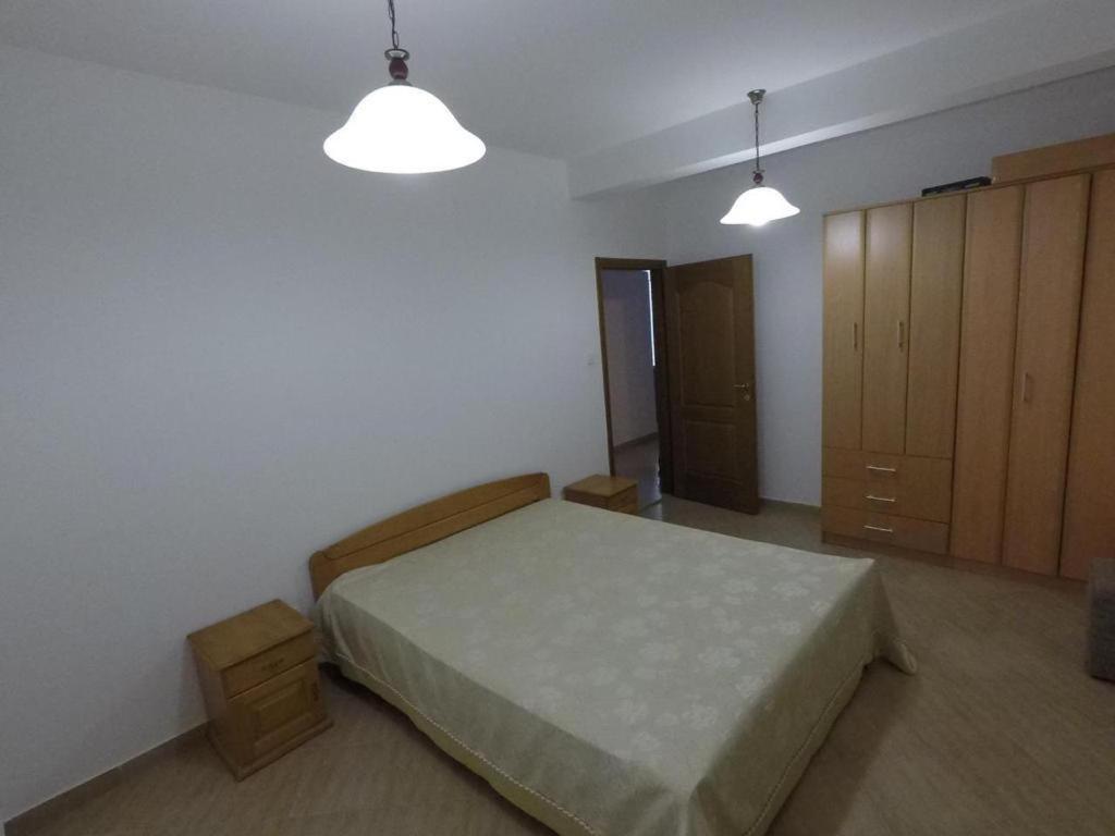 Apartman Jelena, Risan