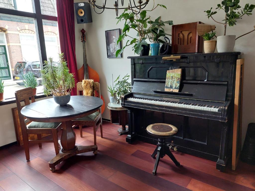 Onthaast & Geniet, Den Helder