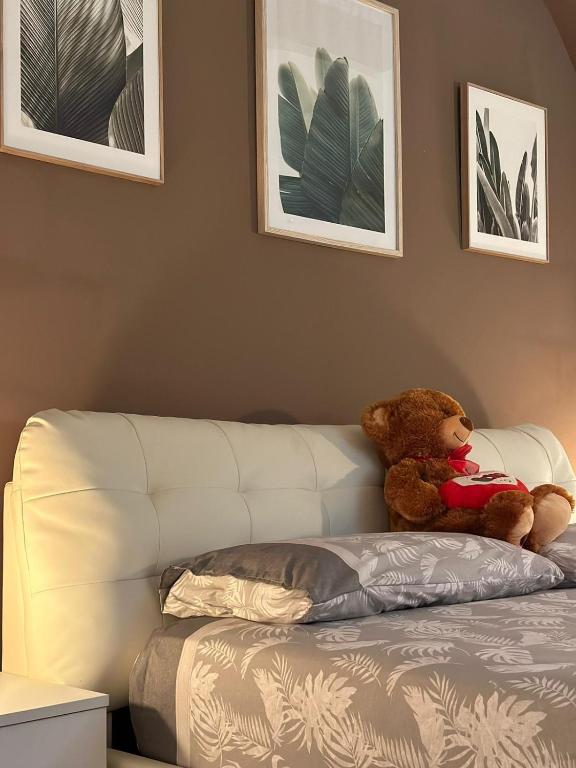 Sweet Home - 5