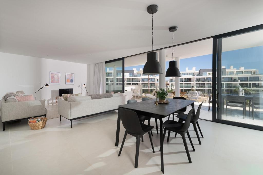 Beautiful 3 bedroom apartment in Higueron West - 3