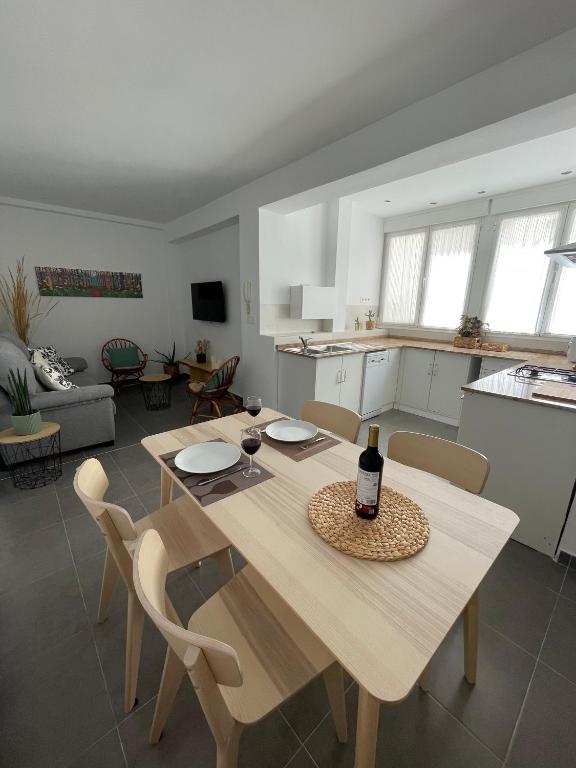 Luxury apartment close to everything - 3