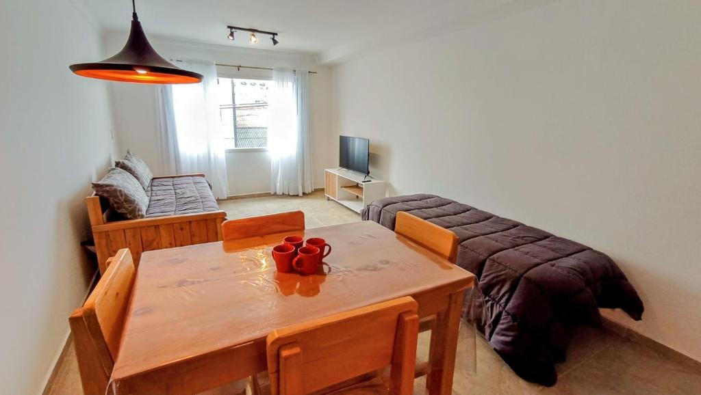 A6A8- Departamento Céntrico y tranquilo Ideal para Familias o Grupos - 2