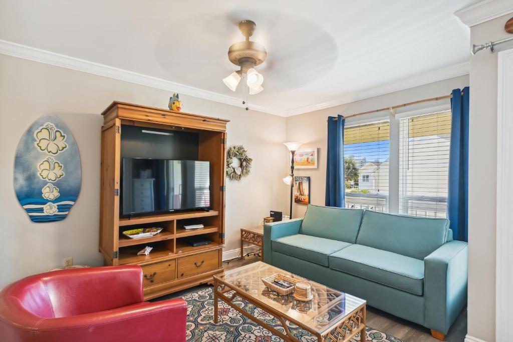 Sandpiper Cove 8245- by Holiday Isle Properties, Destin