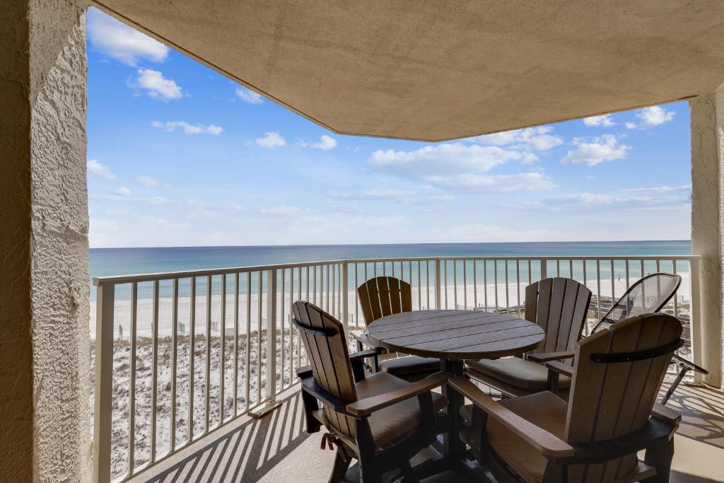Inlet Reef 303- by Holiday Isle Properties, Destin