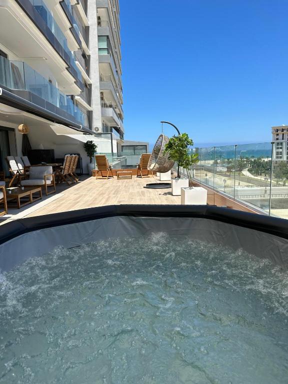 C21 Luxe Absolu avec Vue Mer Family Only, Tanger