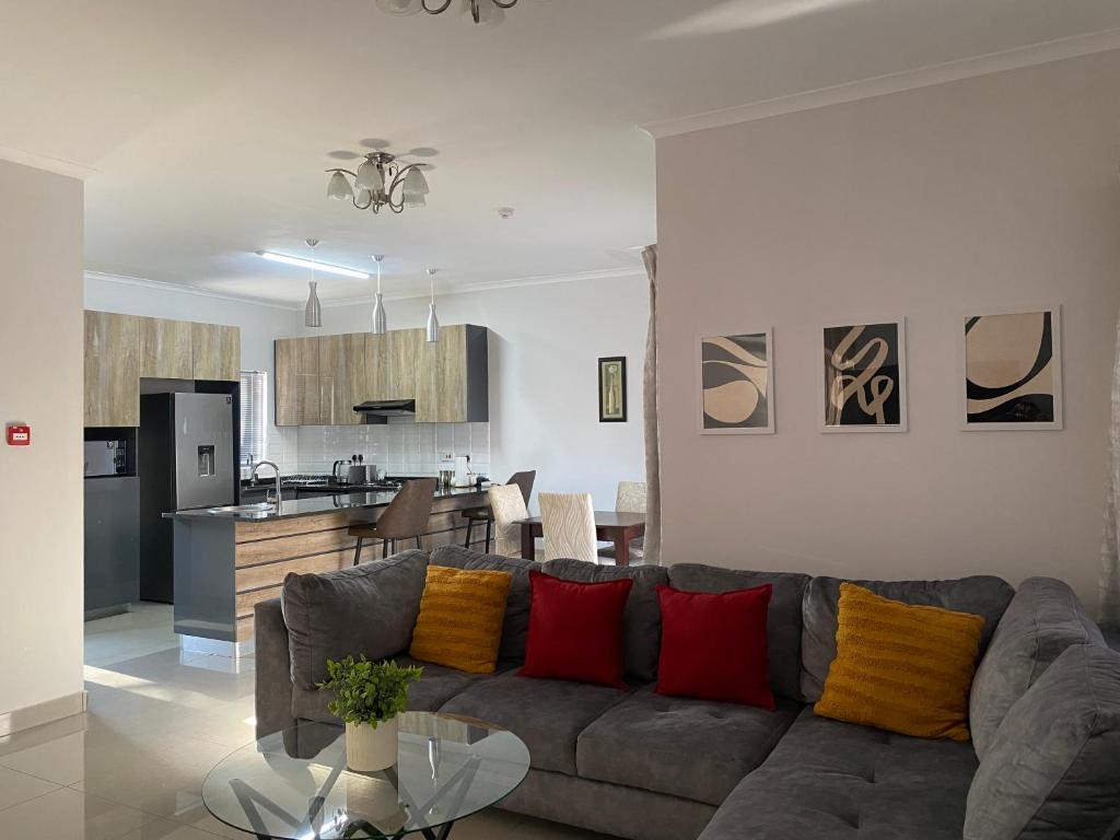 Sunshine Condo, Gaborone