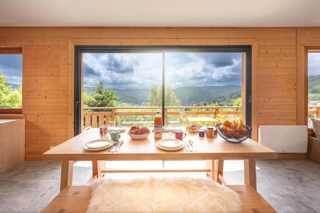 Chalet Les Genêts, vue imprenable sur le lac, Gérardmer