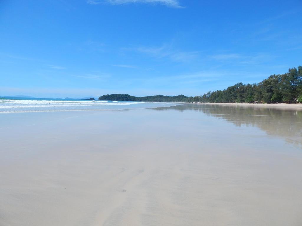 สภาพแวดล้อมโดยรอบ