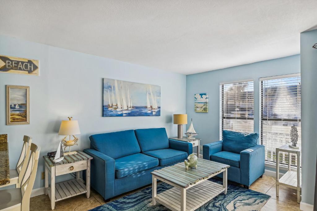 Sandpiper Cove 8112- by Holiday Isle Properties, Destin