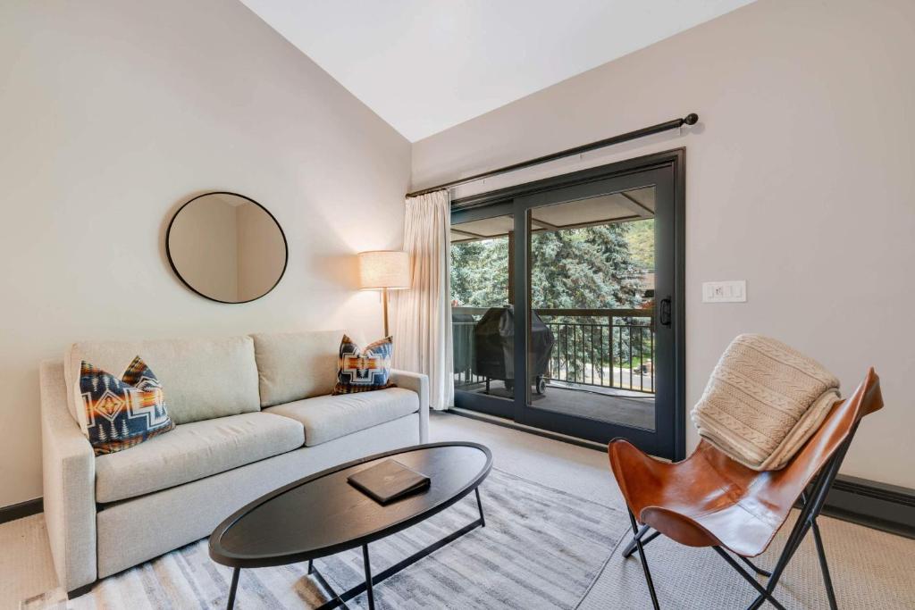 Lodge at Lionshead 330, Vail