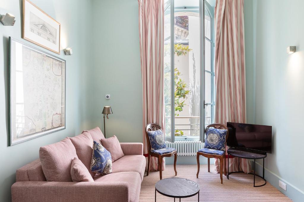 Pick A Flat's Apartment in Saint-Germain des Près - Rue Paul Louis Courier - 2