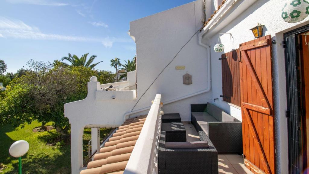 Casa adosada con piscina y jardin PLAYA ROMANA Albert Villas - 4
