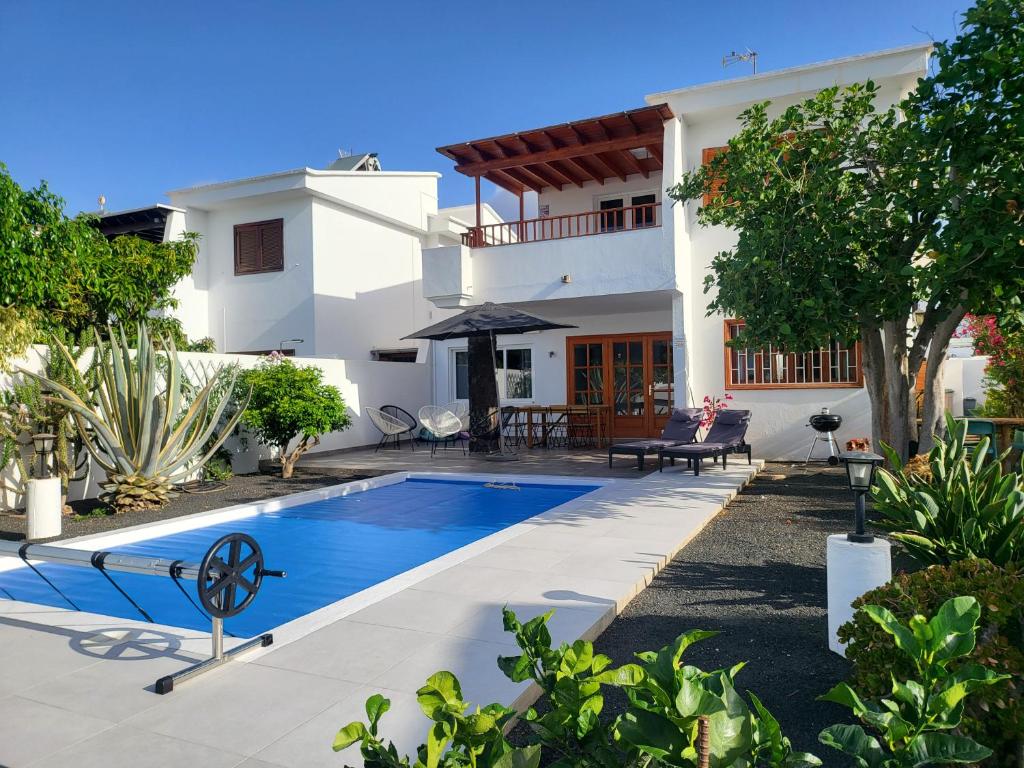 VILLA ANNA With heated pool - 1