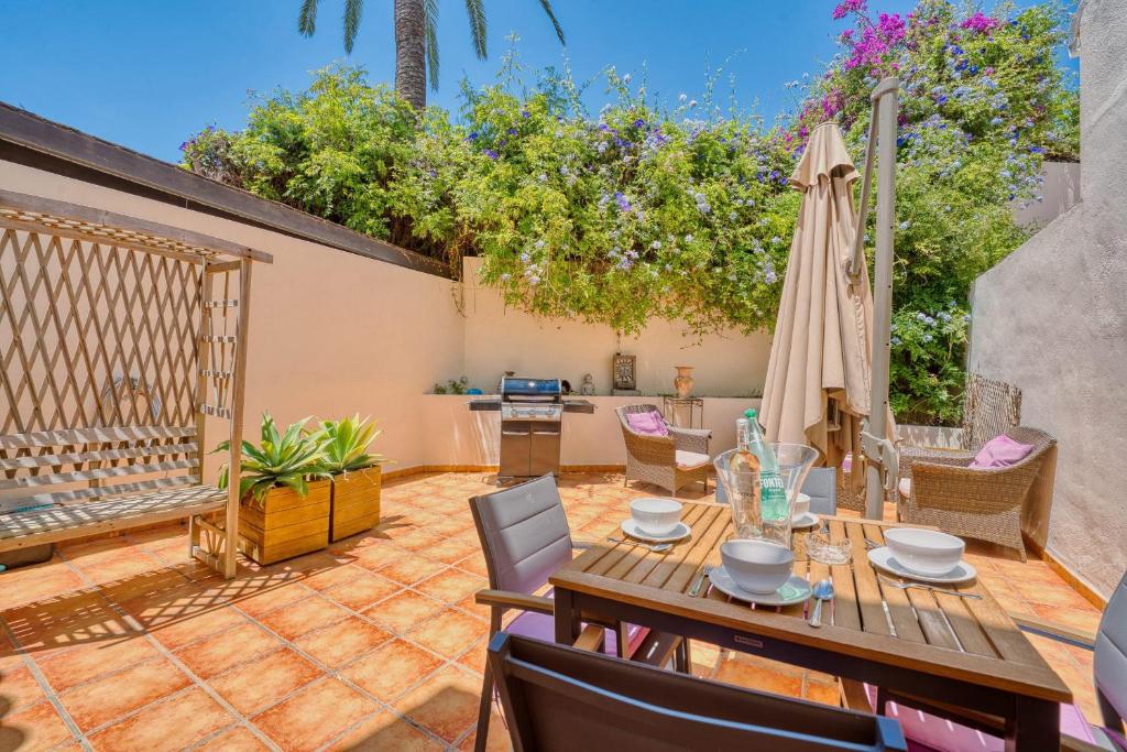 1107 Marbella Beach Front House - 3