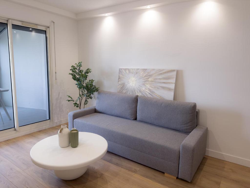By the beach, Sea View, brand new - 5