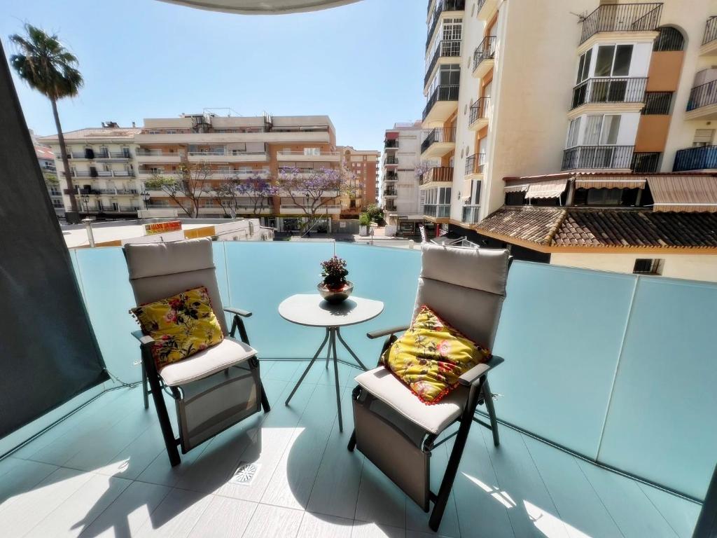 Luxury and new apartment with pool - 1