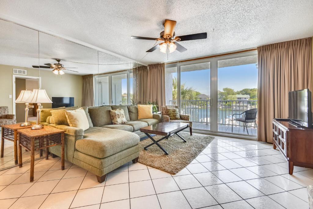 Dolphin Point 303C- by Holiday Isle Properties, Destin