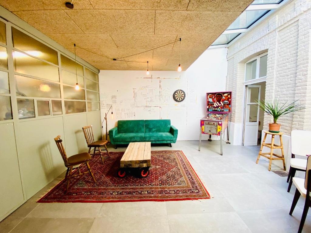 Oasis Urbaine - Spacieux et calme avec patio - 5