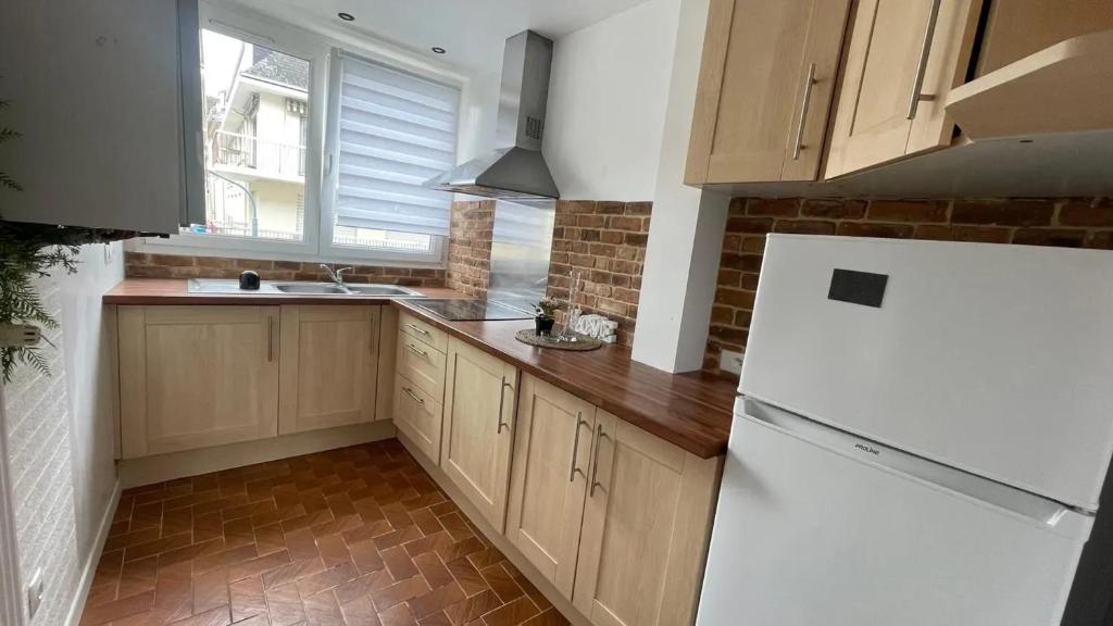 Appartement spacieux à Caen 65 m² avec balcon vue sur la ville - 2