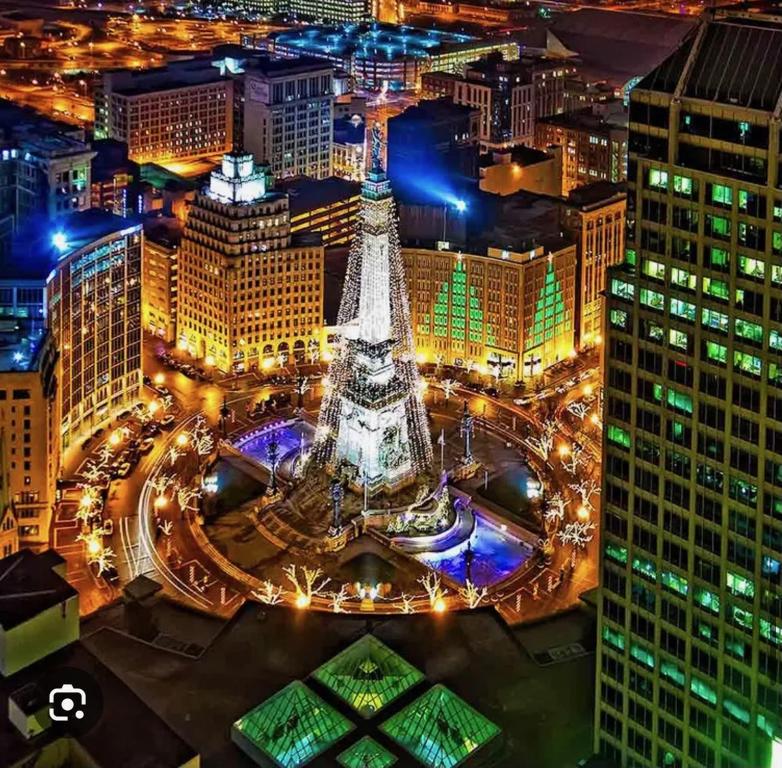 BOSSLIFELIVINg, Indianapolis