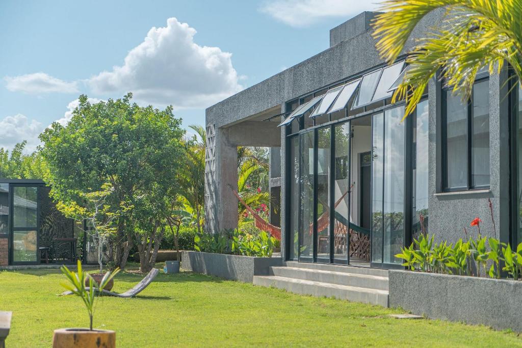 Refúgio cheio de estilo para dias de sossego, Bananeiras