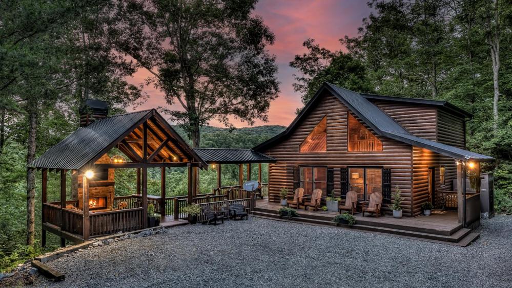 Points of View, Mineral Bluff