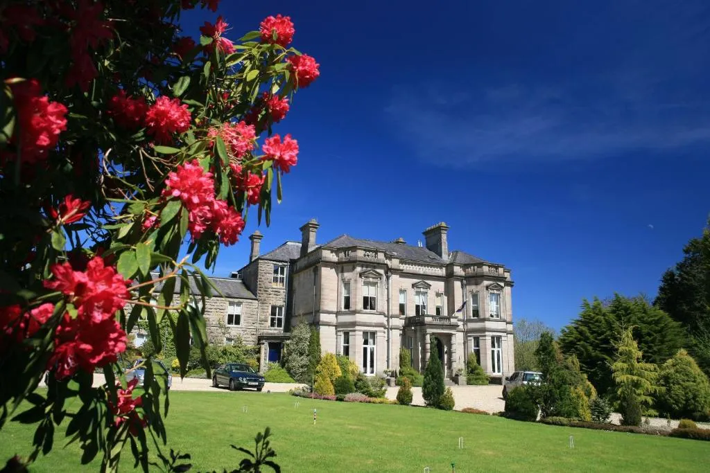 Tre-Ysgawen Hall & Spa, hotel in Llangefni