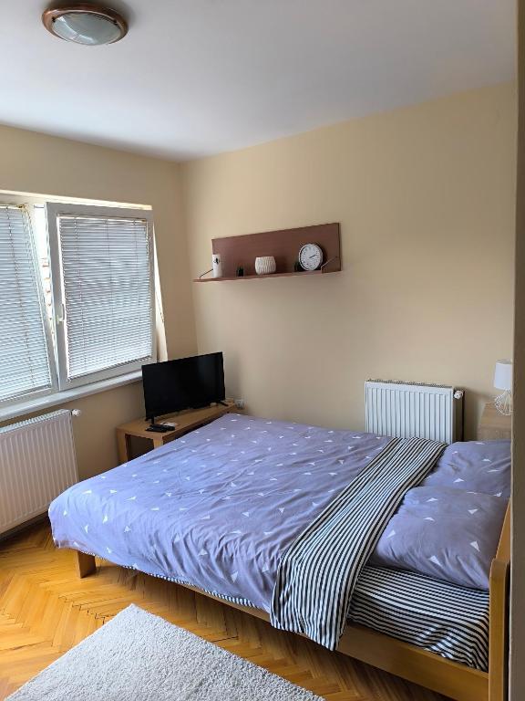 REA APARTMENT - 2