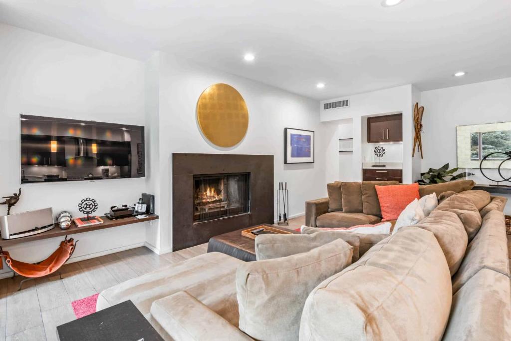 Lodge at Lionshead 05, Vail