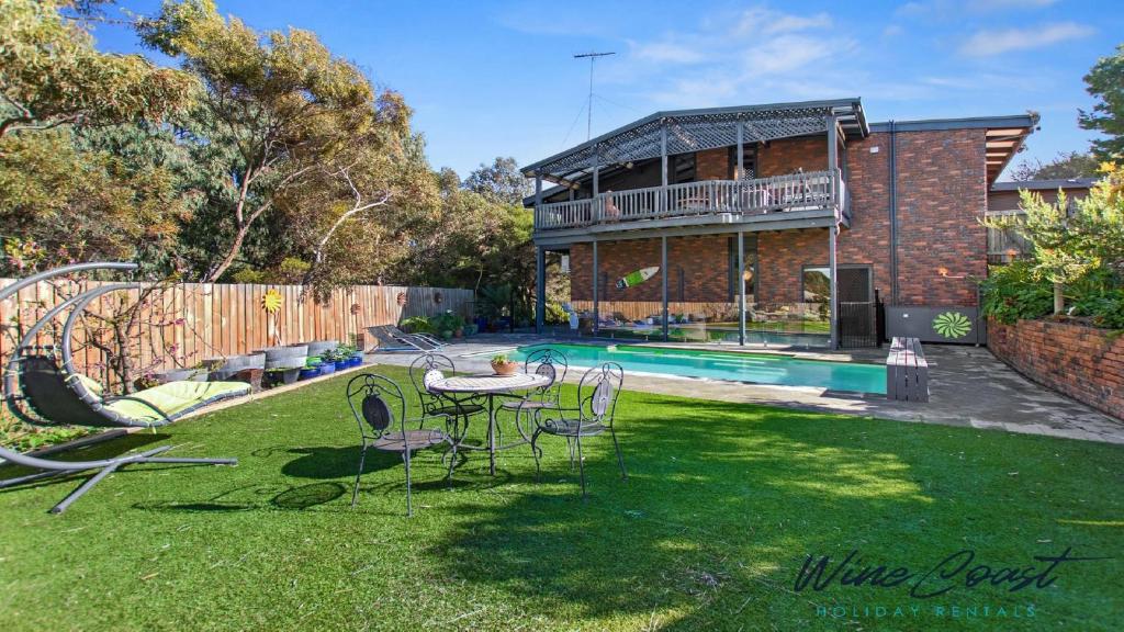 Treehaven by Wine Coast Holiday Rentals, Port Willunga