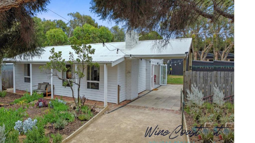 Sea Gypsy by Wine Coast Holiday Rentals, Aldinga Beach