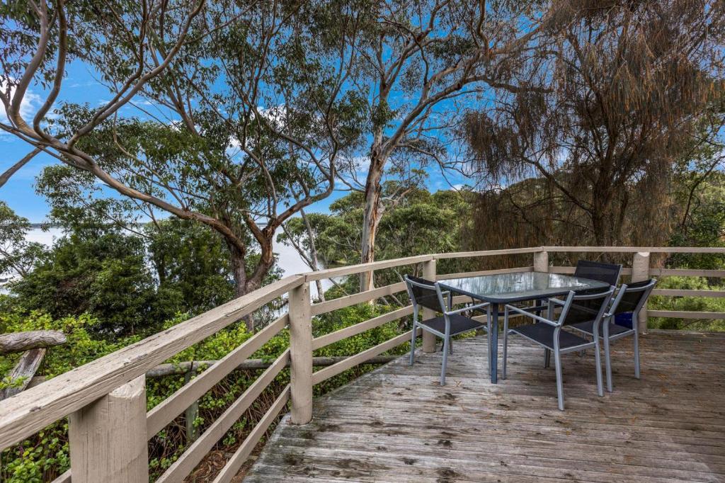 Jetty View - Rosella Cabin, Nungurner