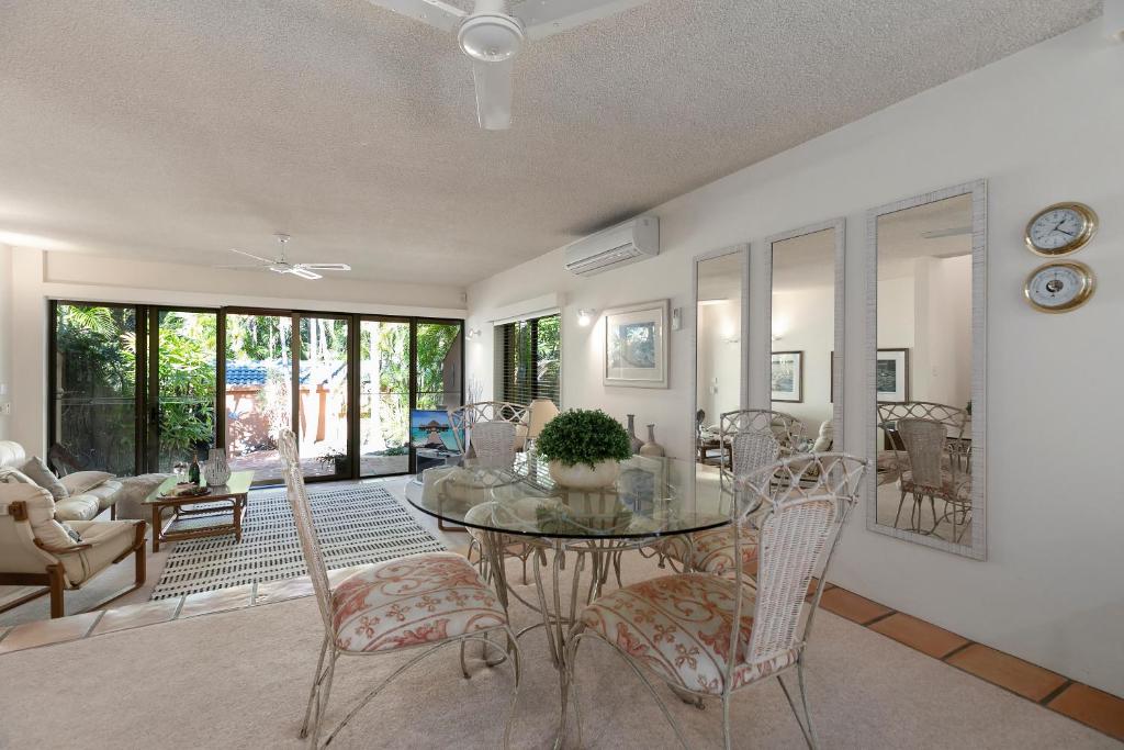 Tristania Little cove, Noosa Heads