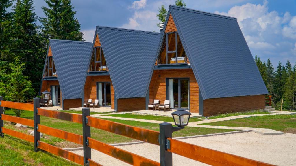 Villas Chardak, Žabljak