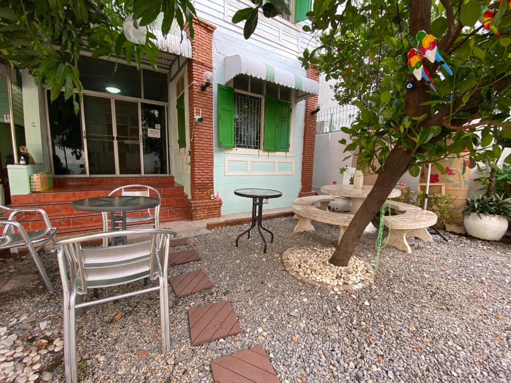考山绿园酒店 (Green Garden Khaosan)