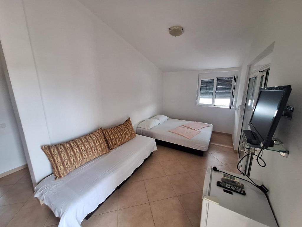 Aldina Apartments - 4