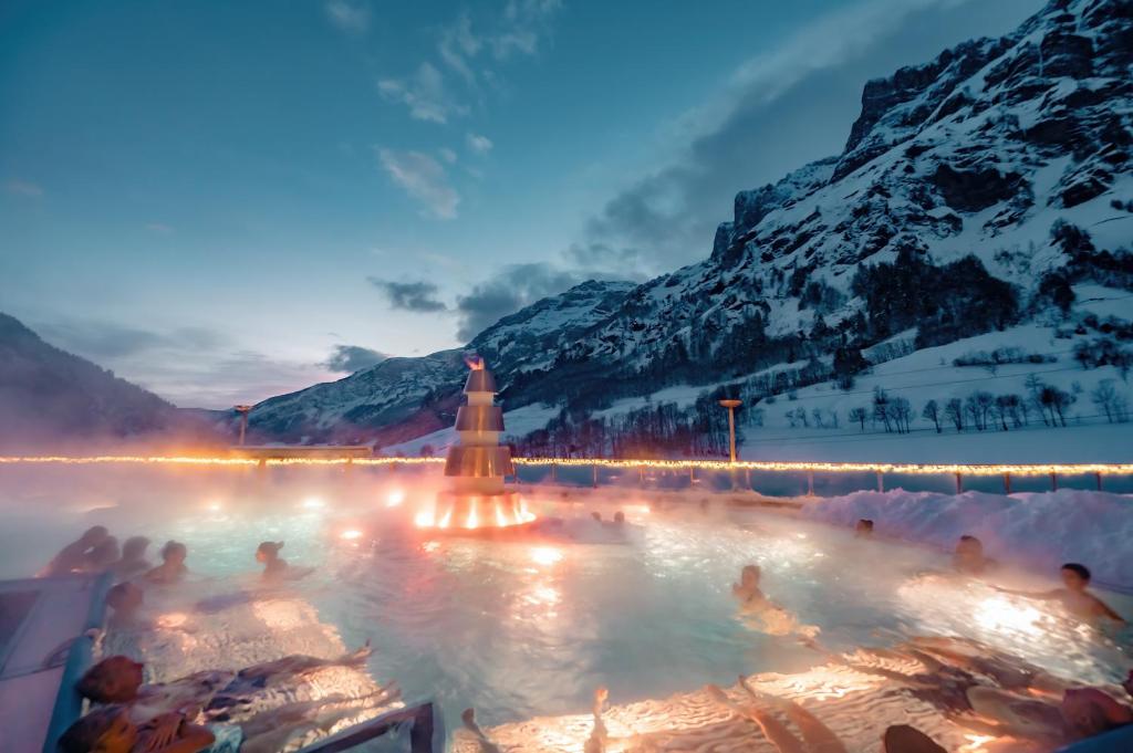 Hotel Walliserhof-Leukerbad-Therme - 5