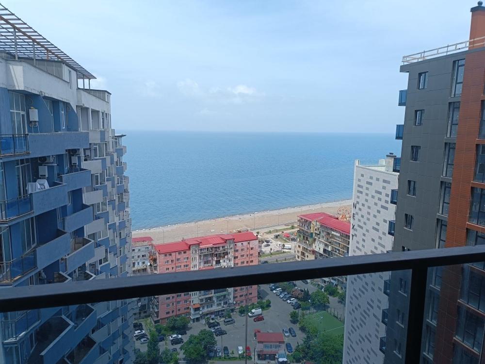 Cozy sea view app, Batumi