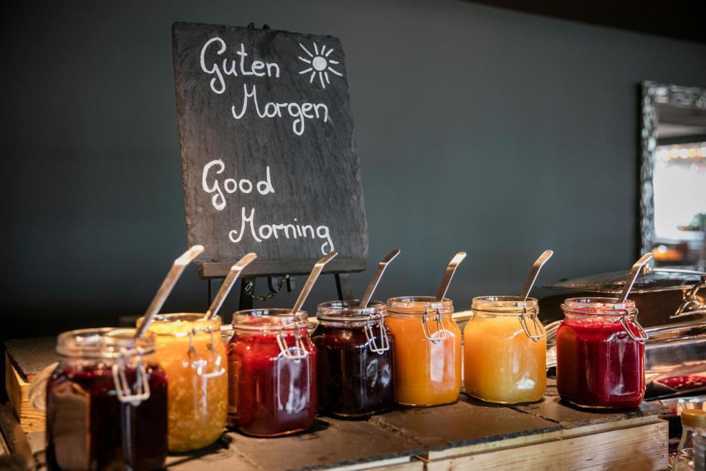 طعام و مشروبات