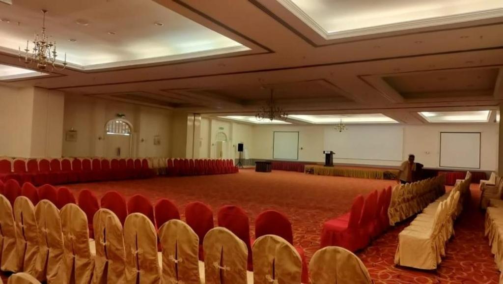 Sala de reunió / Saló de ball