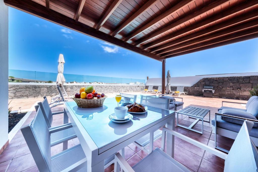 Lanzarote Paradise - Private Pool, Air-Con and BBQ By Lanzarote Vacation Homes - 3