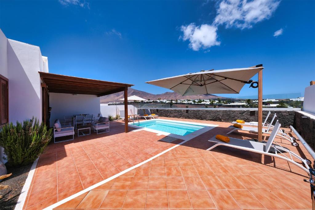 Lanzarote Paradise - Private Pool, Air-Con and BBQ By Lanzarote Vacation Homes - 5