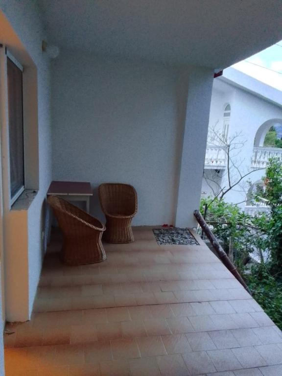 house by the sea - 3