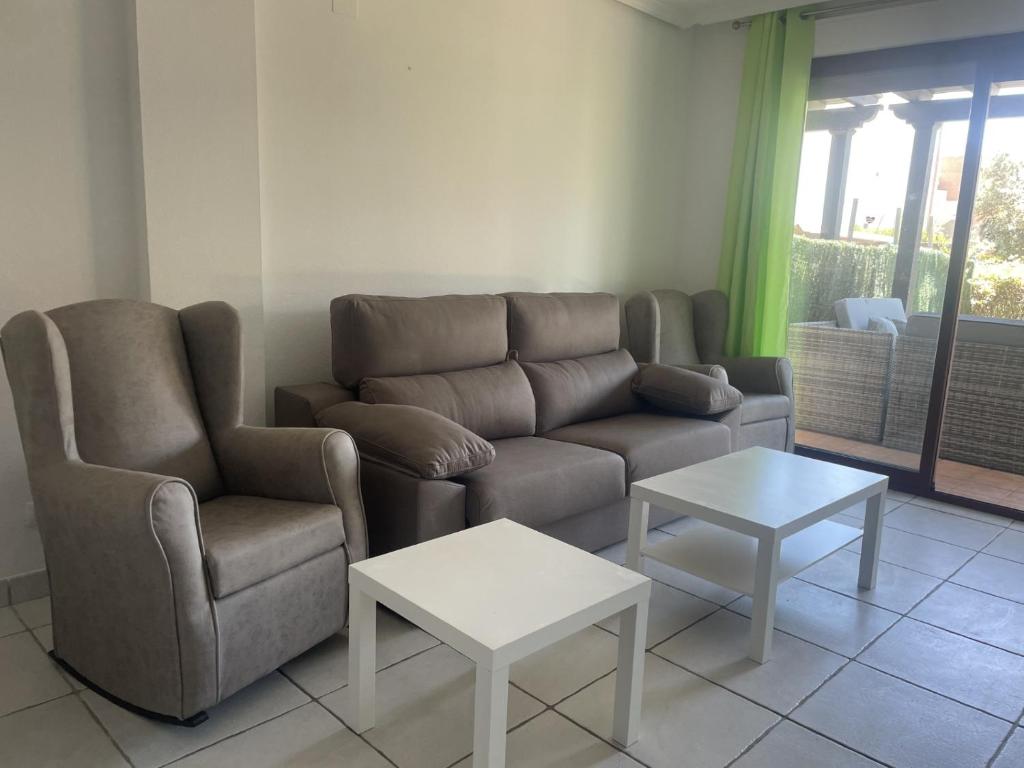 APARTAMENTO BAJO TERRAZA URBANIZACION ACCESO DiRECTO PLAYA - 4